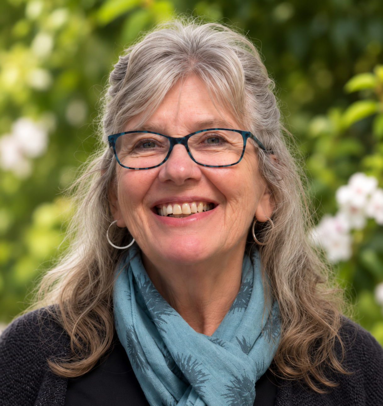 Portrait of Robyn Jaffe, an Art Therapist specializing in Transpersonal Counselling
